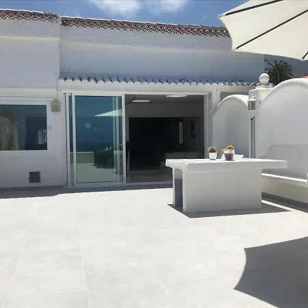 Casa Del Mar With Large Sun Terrace Facing The Sea, Luxury Appartement Los Realejos