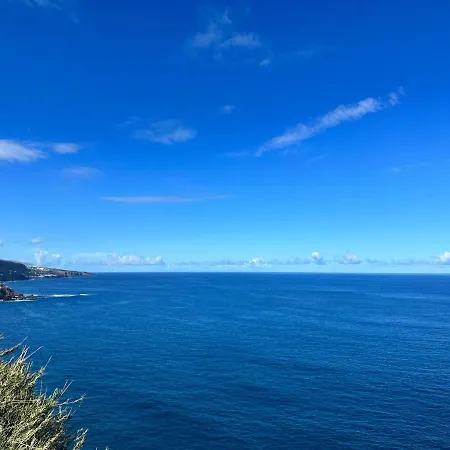 Casa Del Mar With Large Sun Terrace Facing The Sea, Luxury Appartement *