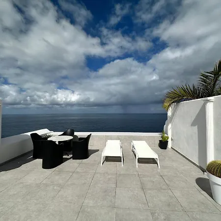 Casa Del Mar With Large Sun Terrace Facing The Sea, Luxury Appartement Los Realejos