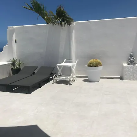 Casa Del Mar With Large Sun Terrace Facing The Sea, Luxury Apartamento *